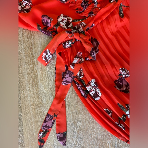 Lulu’s Loved By You Red Orange Floral Pleated Chiffon Maxi - Picture 7 of 13